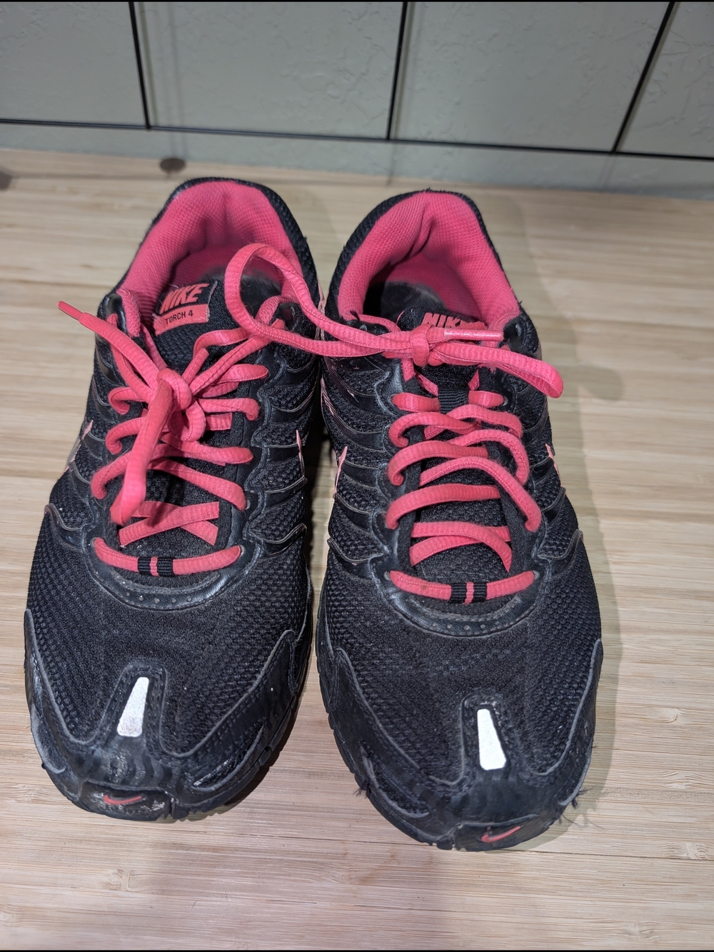 Women's Air Max Torch 4 Running Shoe Size 8